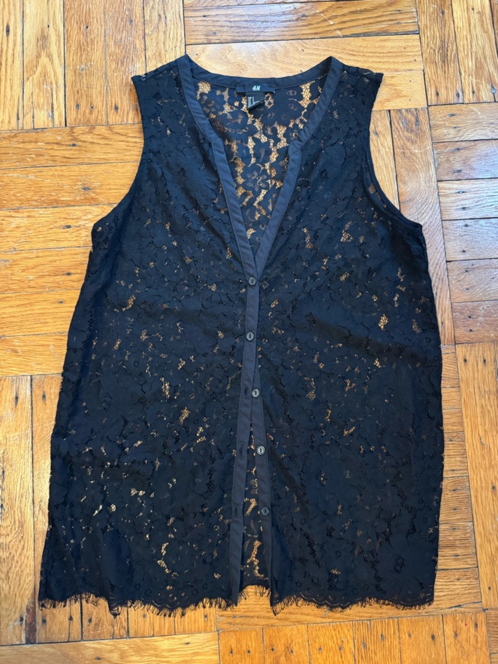 H&M Black Floral Lace Sleeveless Top